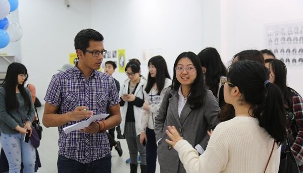 Teaching at Sichuan Fine Arts Institute Chongqing China